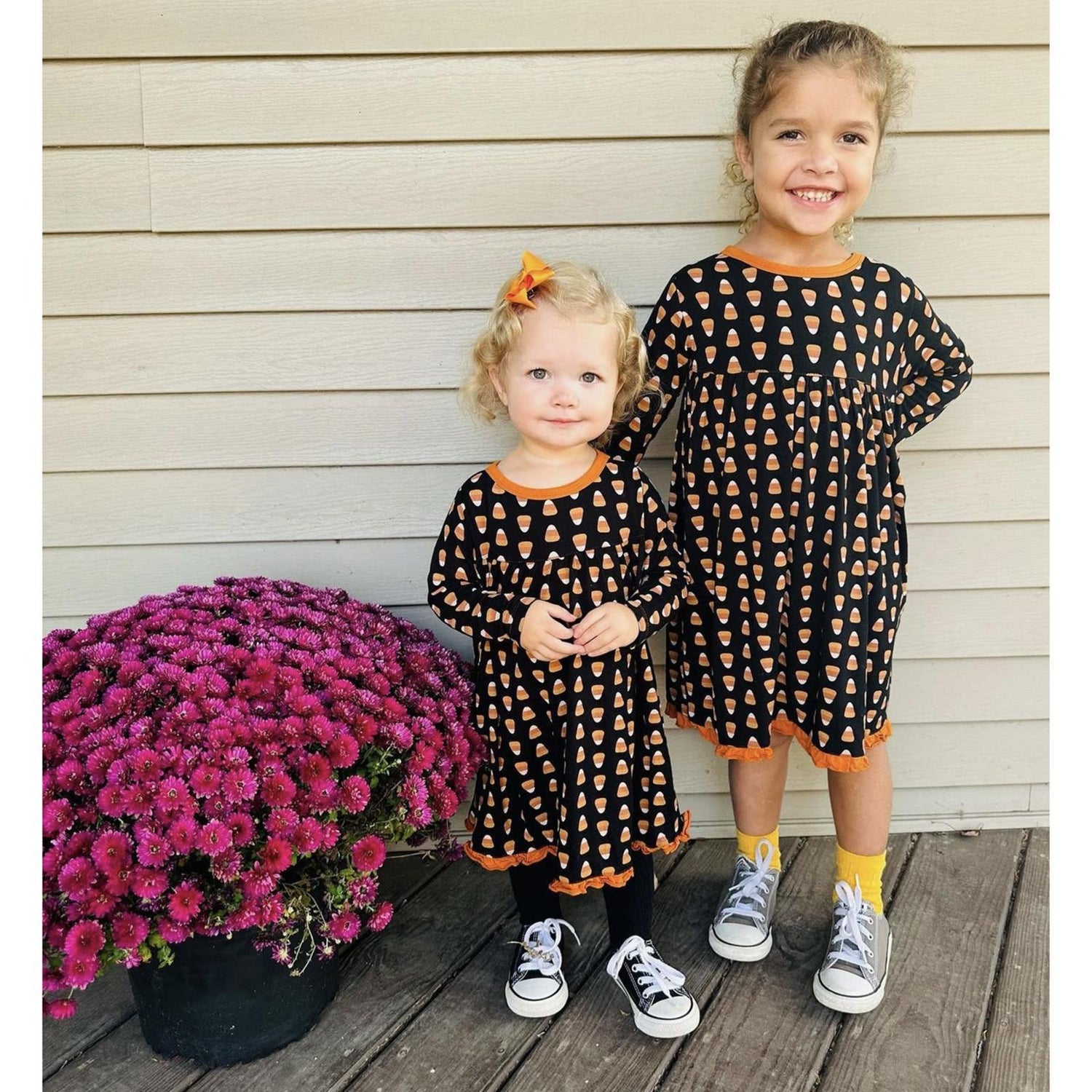 Print Long Sleeve Swing Dress in Midnight Candy Corn (288637)