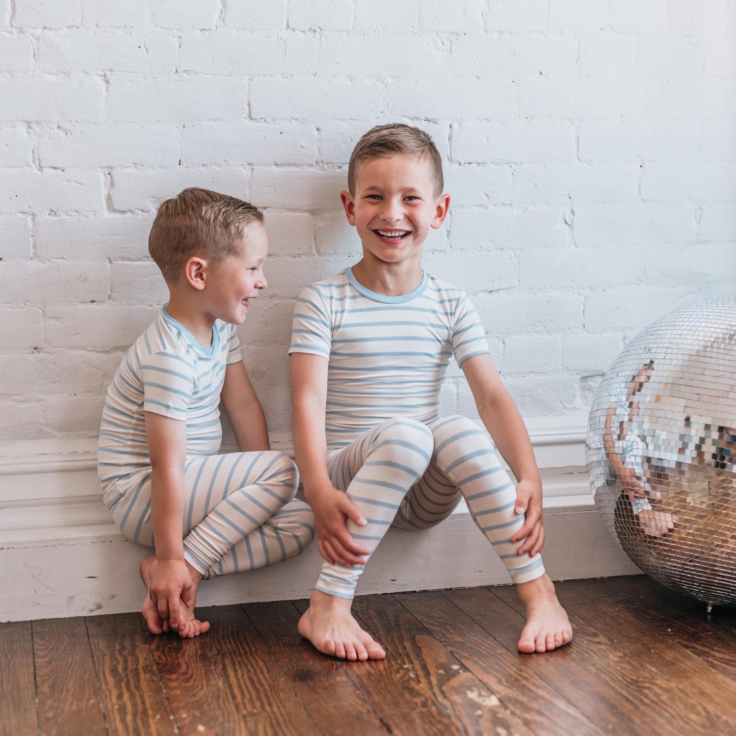 Print Short Sleeve Pajama Set in Pond Sweet Stripe