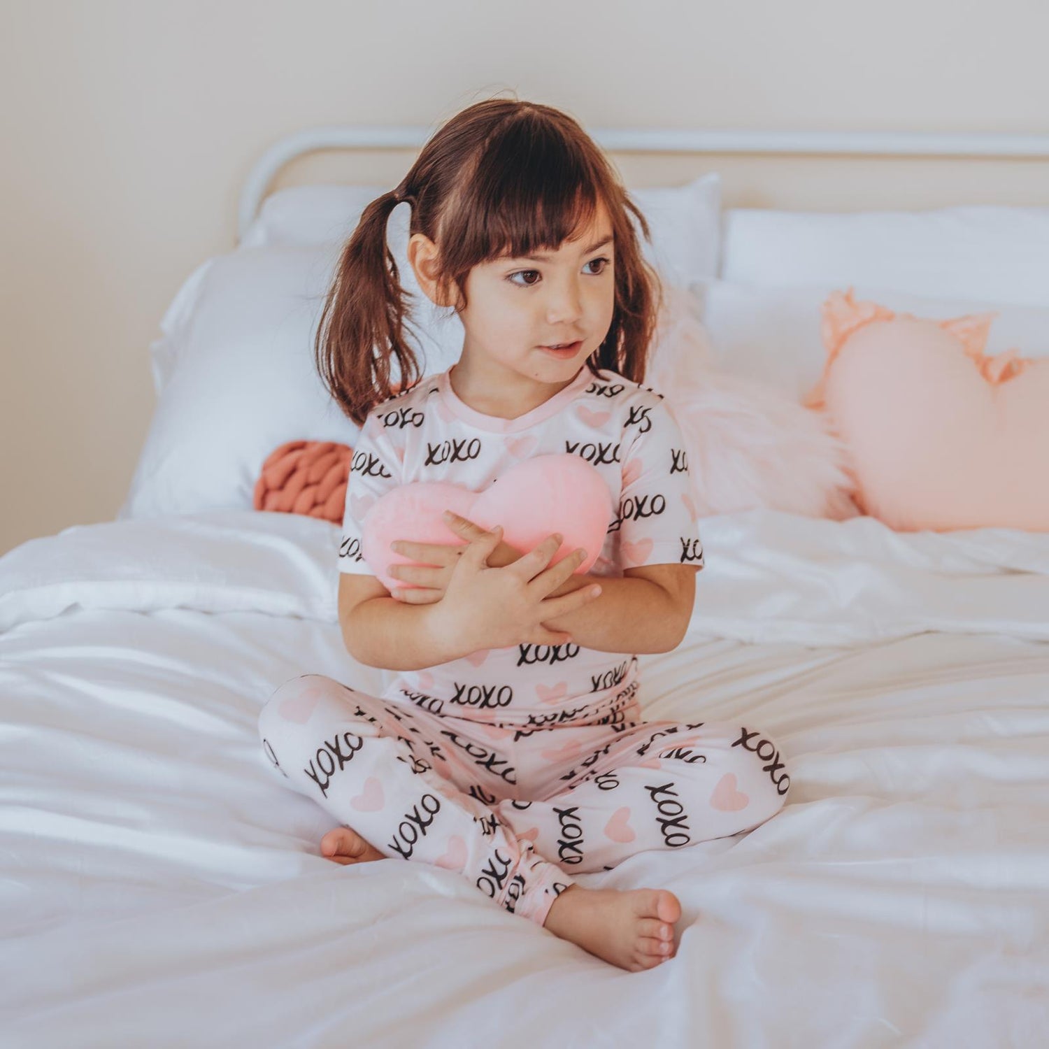 Print Short Sleeve Pajama Set in Shrinking Violet XOXO (359211)