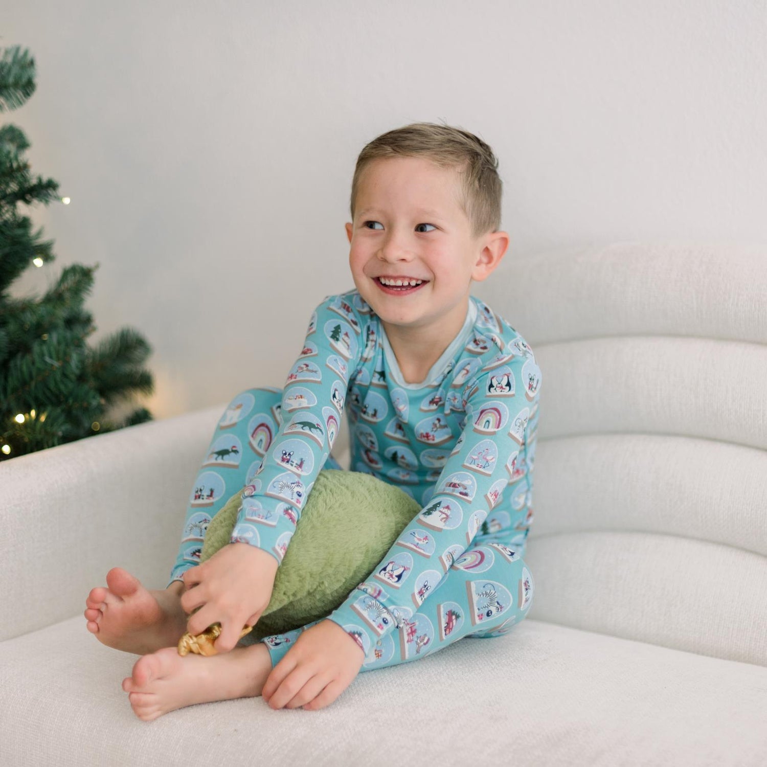 Print Long Sleeve Pajama Set in Glacier Snow Globes (343608)