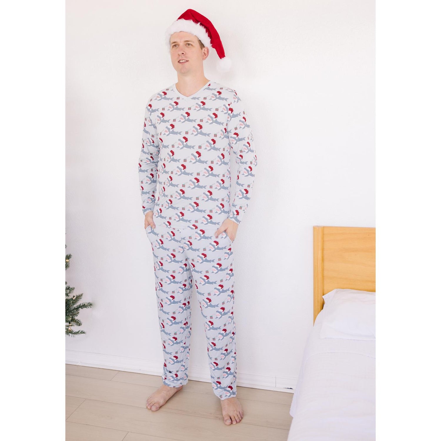 Men's Print Pajama Pants in Illusion Blue Holiday Sharks