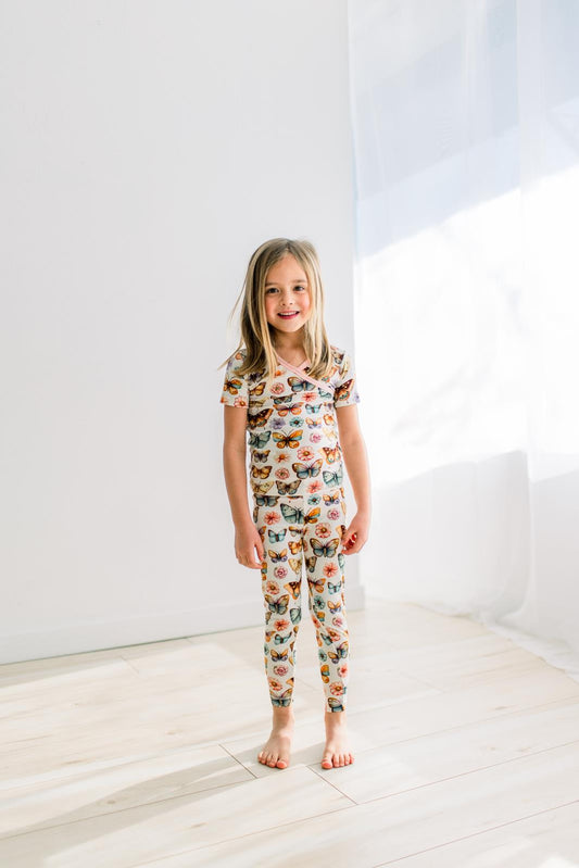 Print Short Sleeve Kimono Pajama Set in Botanical Butterflies (378057)