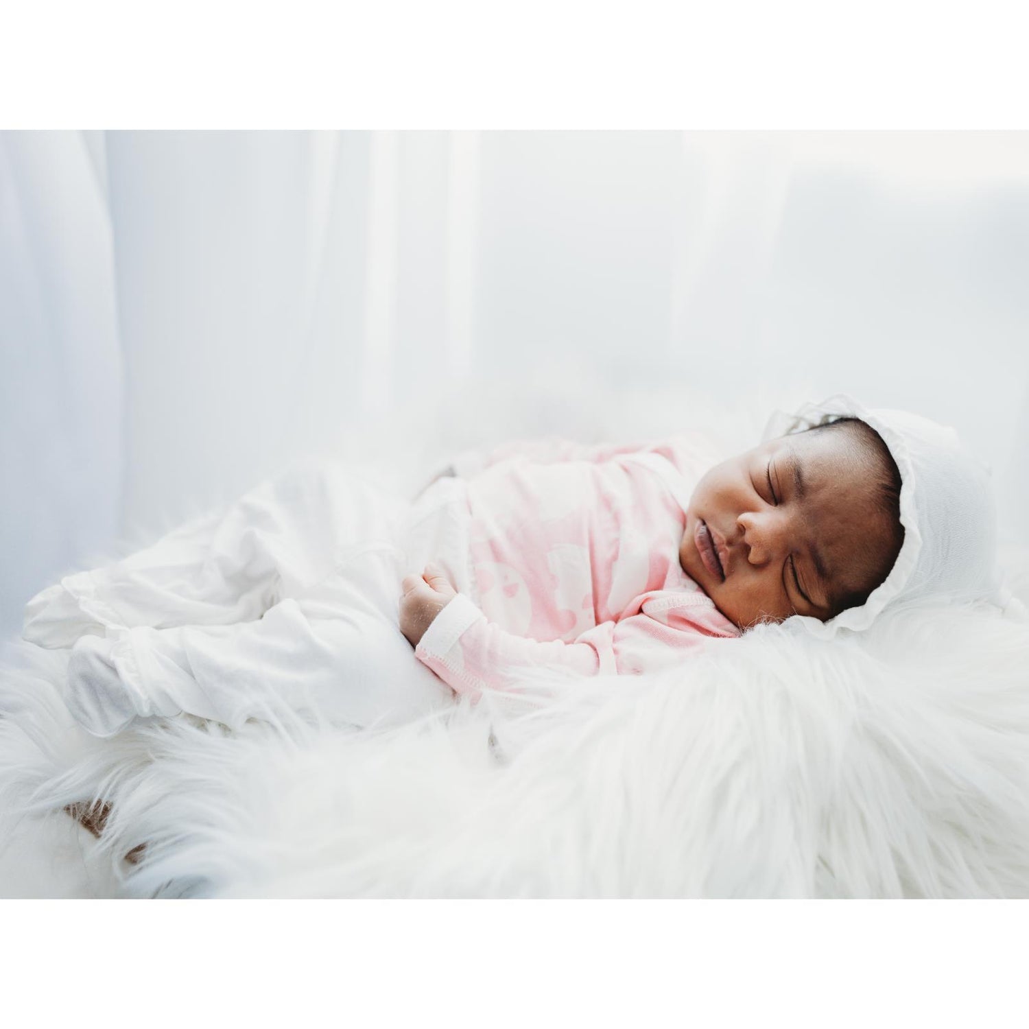 Ruffle Kimono Newborn Gift Set with Elephant Box in Lotus Elephant (356053)