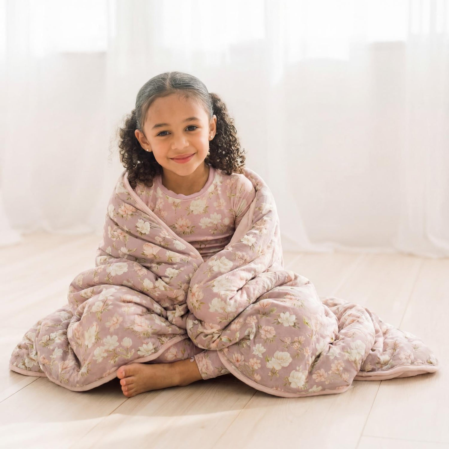 Print Fluffle Throw Blanket with Embroidery in Sweet Pea Spring Floral (377124)