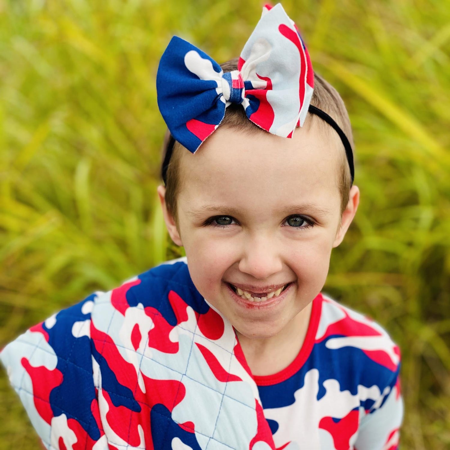 Print Luxe Skinny Bow with Black Headband in Flag Red Military