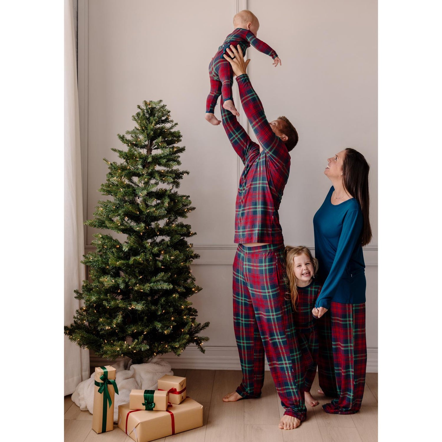 Men's Print Pajama Pants in Peacock Plaid