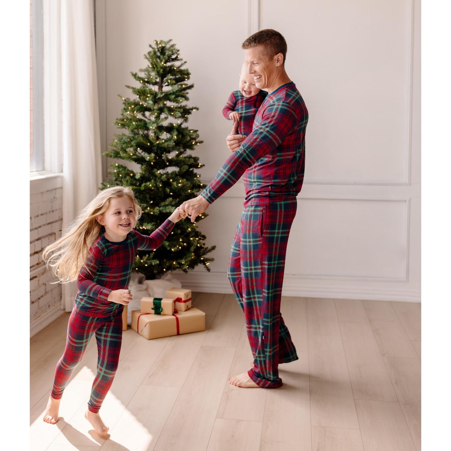Men's Print Pajama Pants in Peacock Plaid