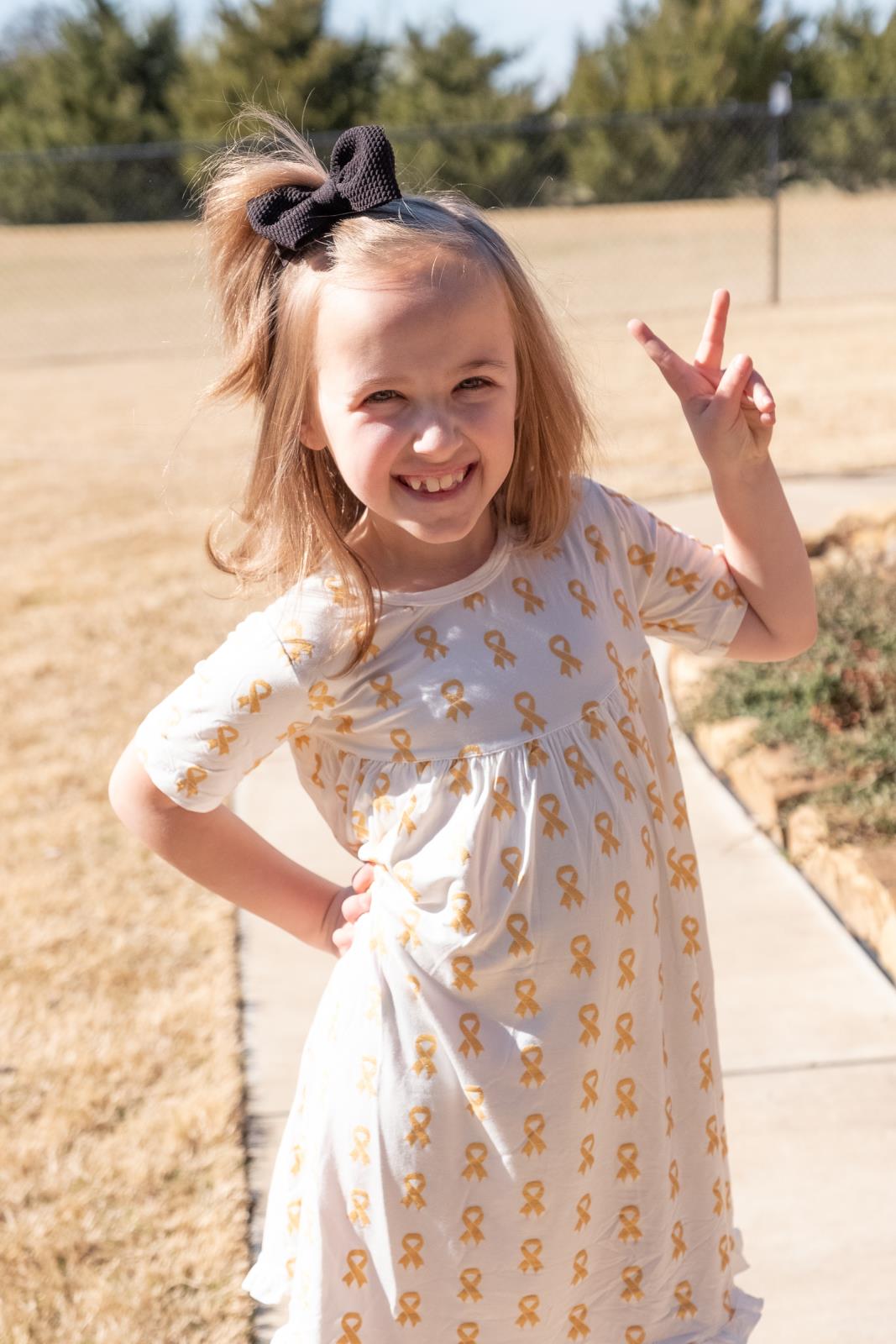 Print Classic Short Sleeve Swing Dress in Gold Ribbon