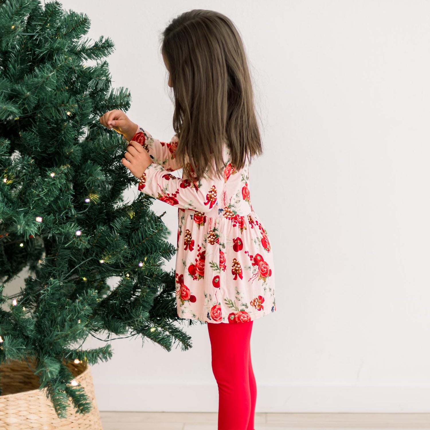 Print Long Sleeve Playtime Outfit Set in Baby Rose Holiday Floral (364154)