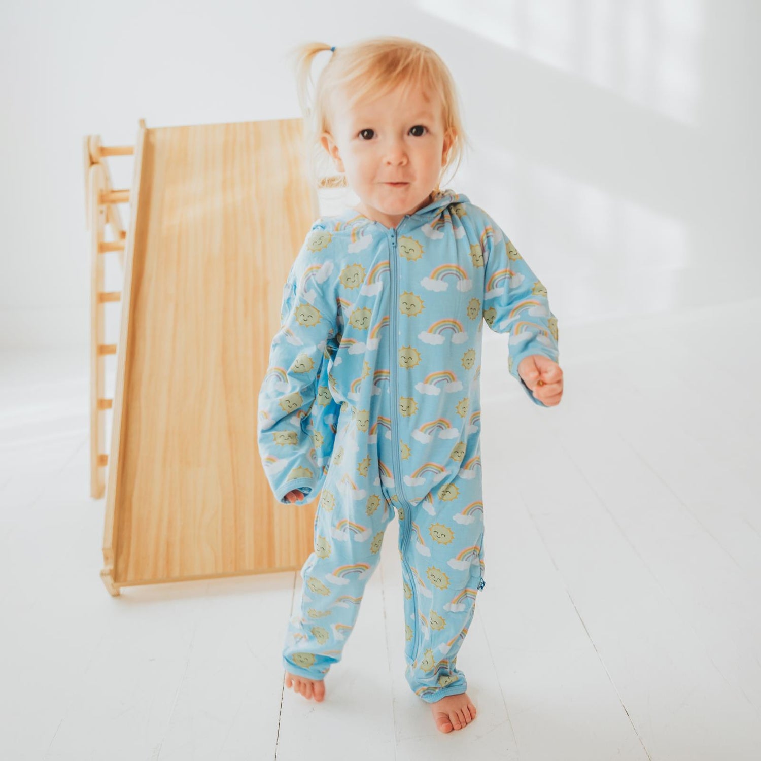 Print Bunny Romper in Sunshine and Rainbows (359628)