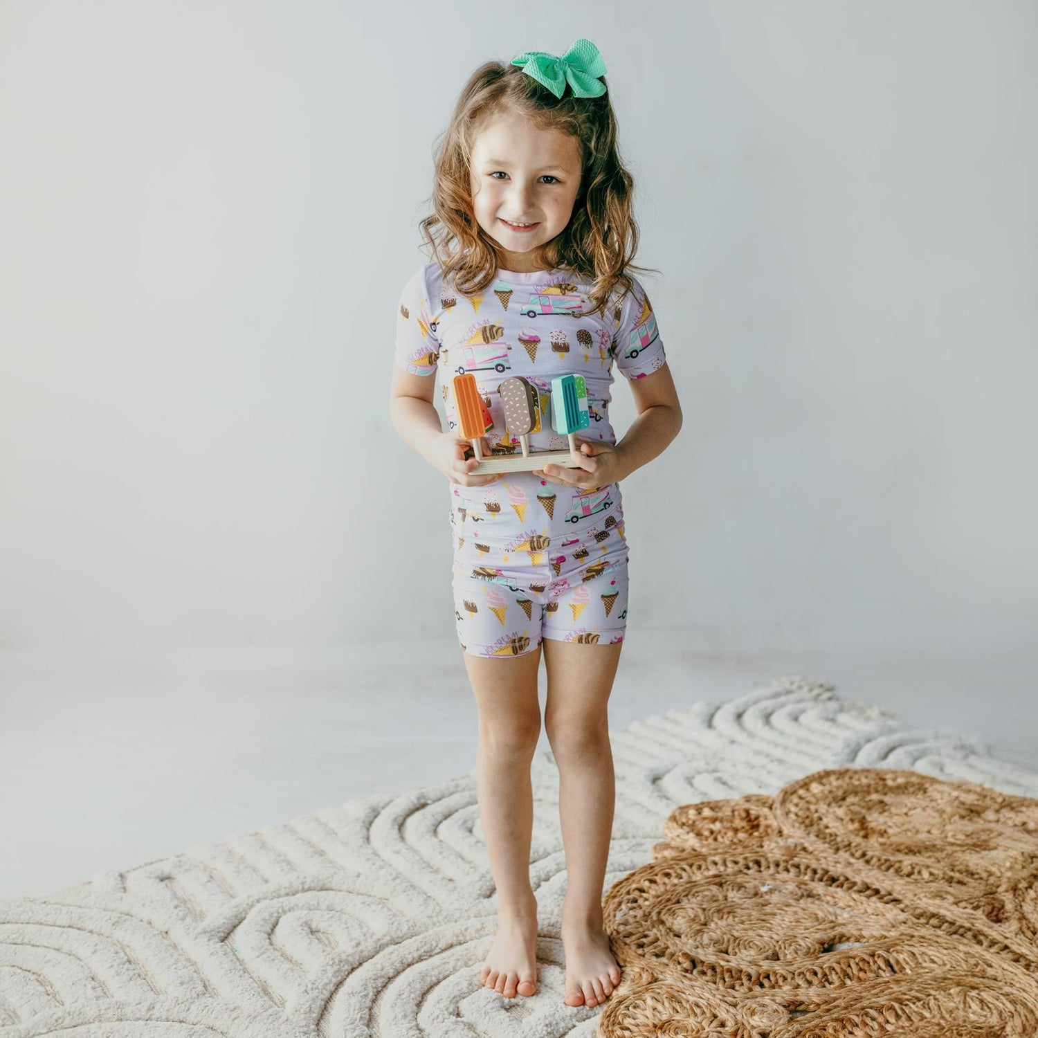 Print Short Sleeve Pajama Set with Shorts in Thistle Ice Cream Truck (362250)