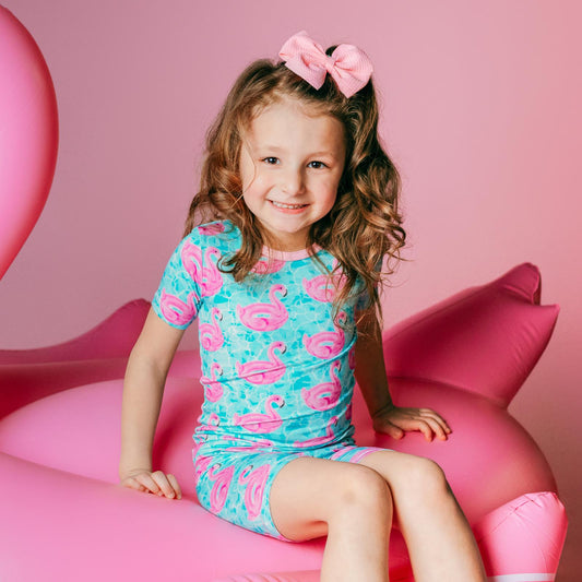 Print Short Sleeve Pajama Set with Shorts in Pool Party (362270)