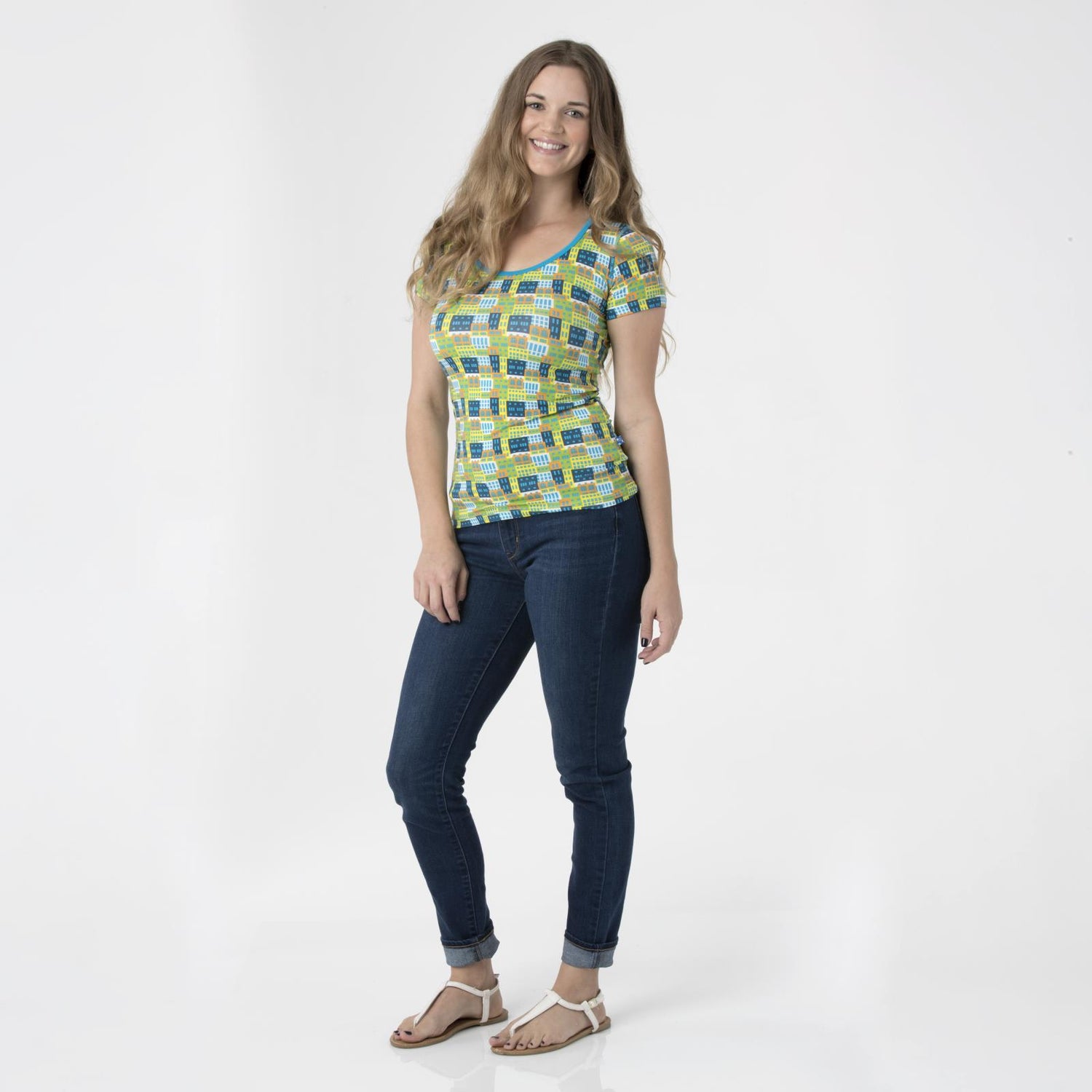 Print Short Sleeve Scoop Neck Tee in Amazon Houses