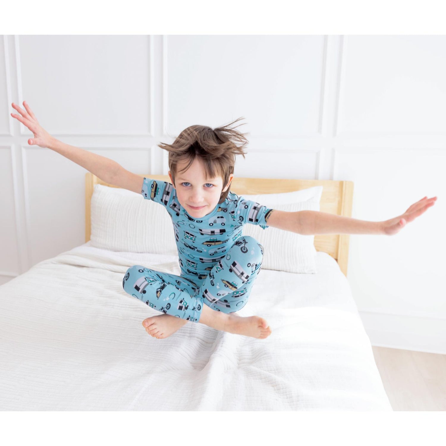 Print Short Sleeve Pajama Set in Seaside Blue On the Way (360044)