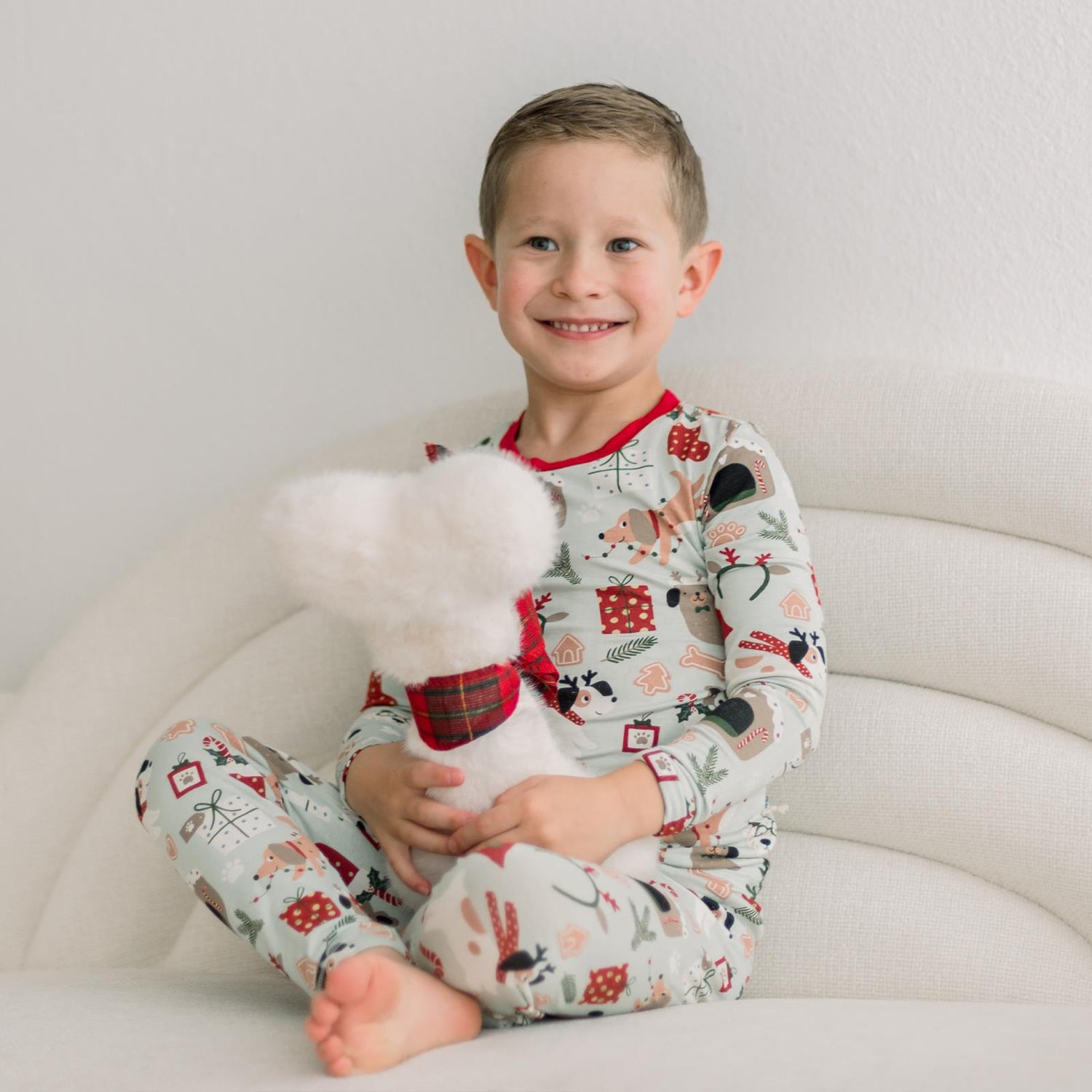 Print Long Sleeve Pajama Set in Aloe Christmas Dogs (371574)