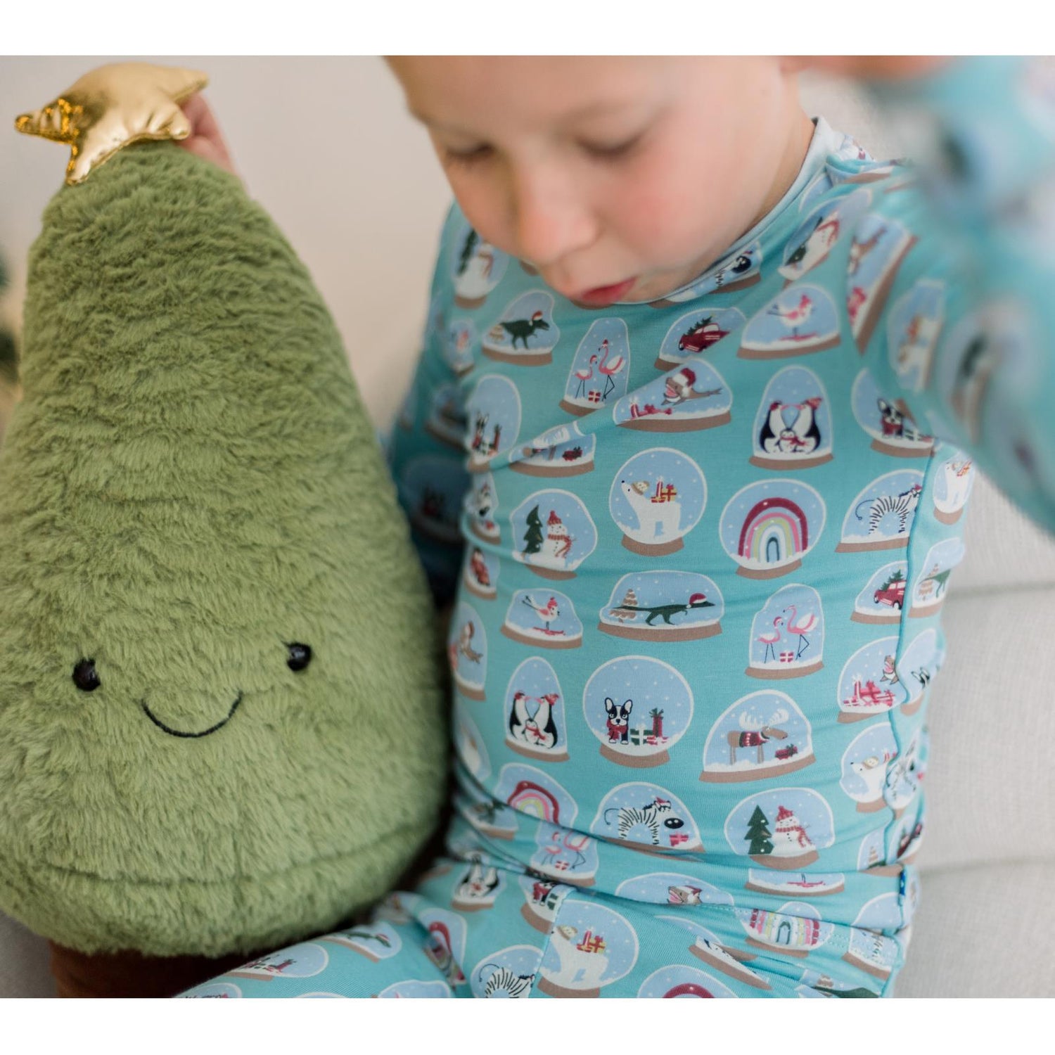 Print Long Sleeve Pajama Set in Glacier Snow Globes (371591)