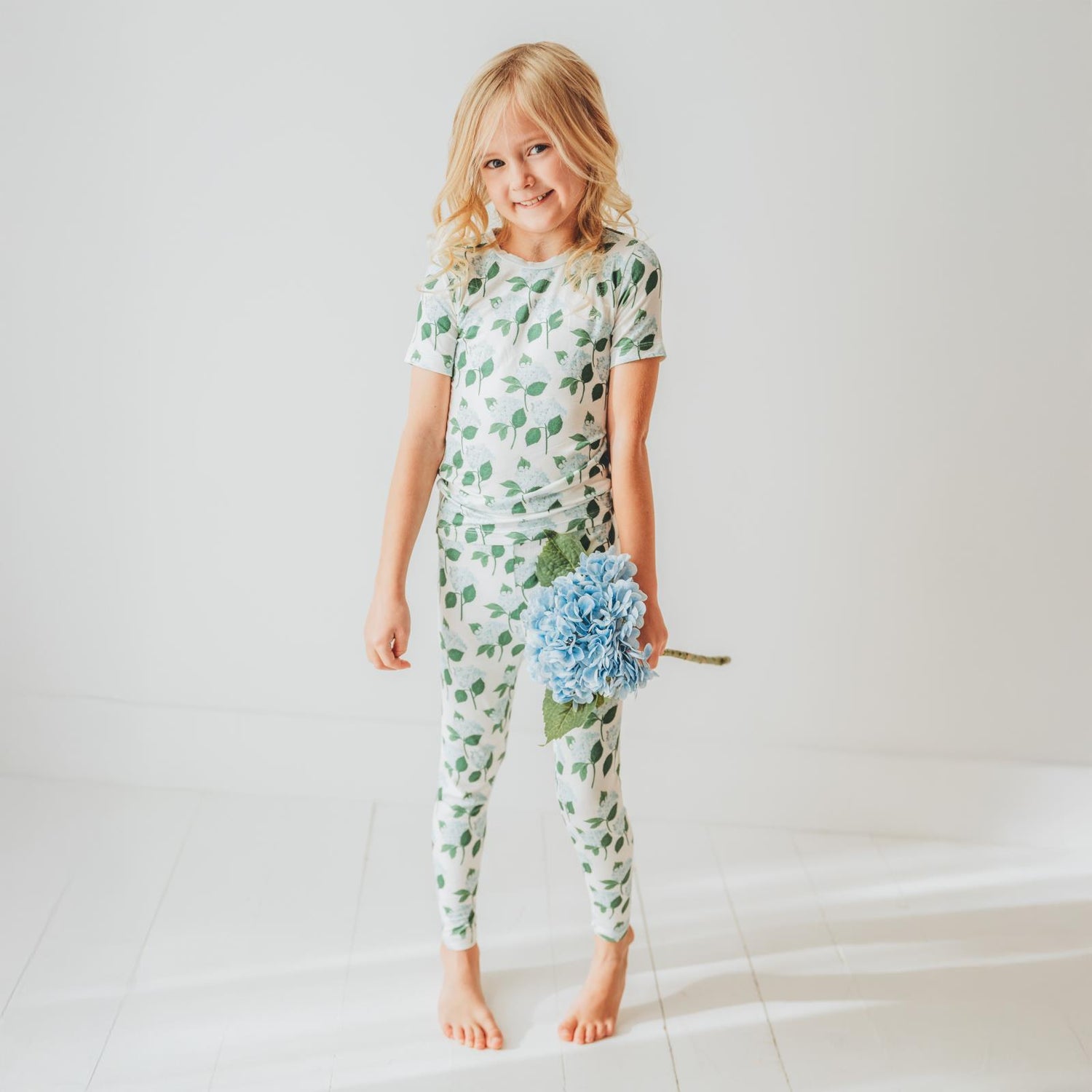 Print Short Sleeve Pajama Set in Hydrangea Bouquet (313816)