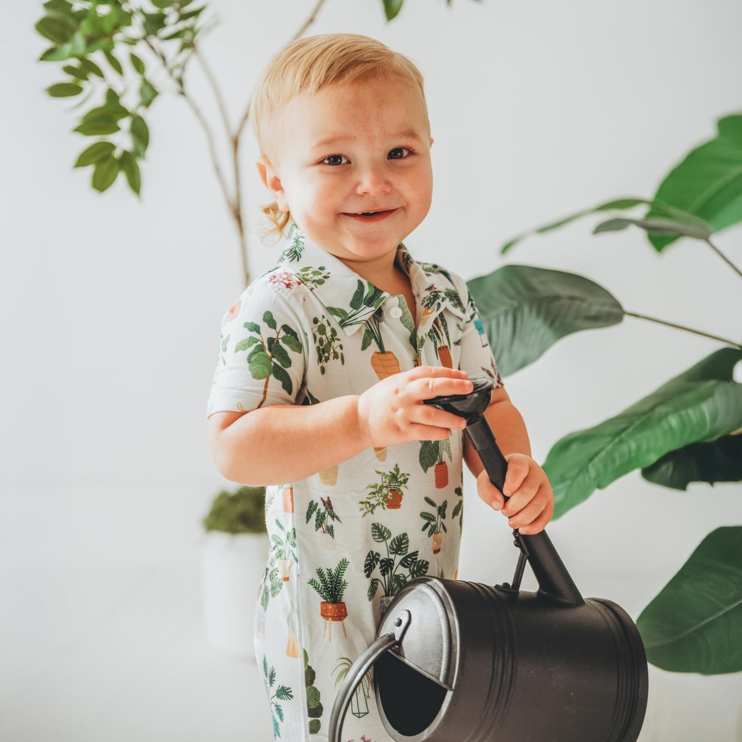 Print Short Sleeve Polo Romper in Fresh Air House Plants (359341)