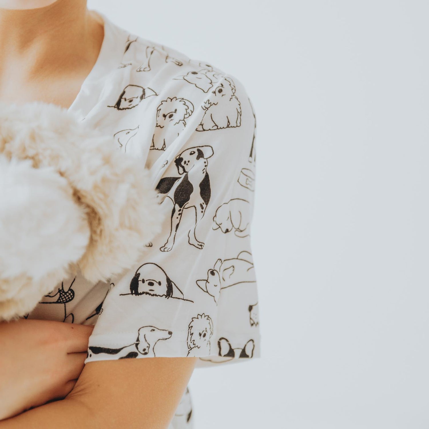Print Short Sleeve Crew Neck Tee and Lightweight Drawstring Shorts Set in Natural Dogs (359368)