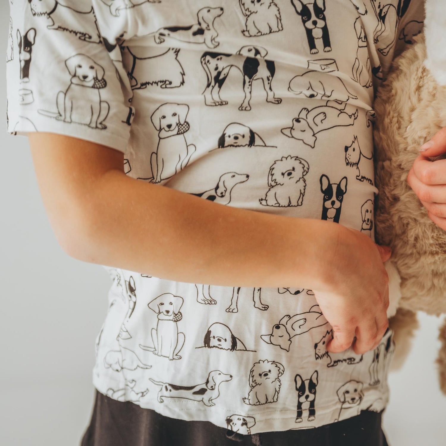 Print Short Sleeve Crew Neck Tee and Lightweight Drawstring Shorts Set in Natural Dogs (359369)