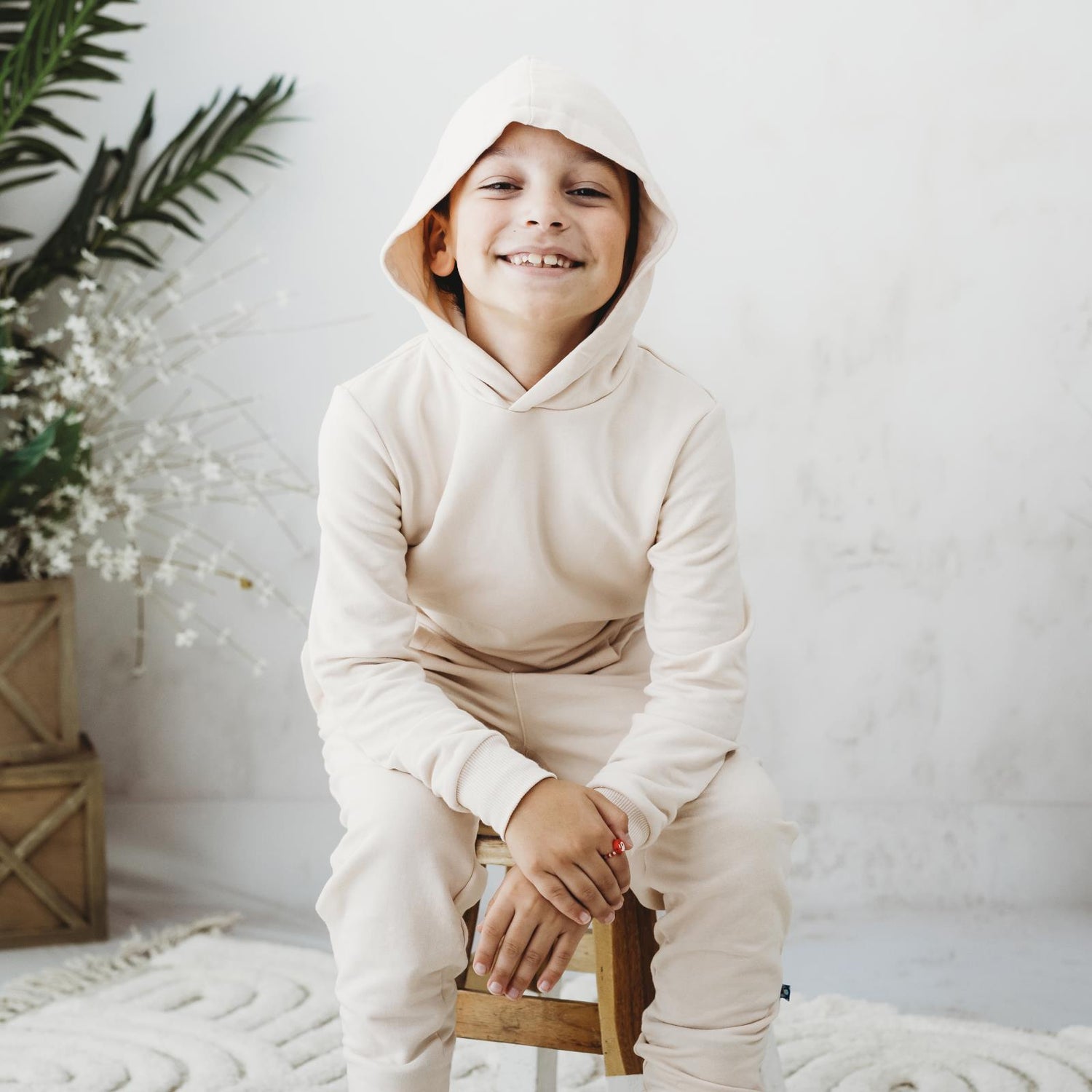 Fleece Kangaroo Pocket Pullover in Latte (267204)