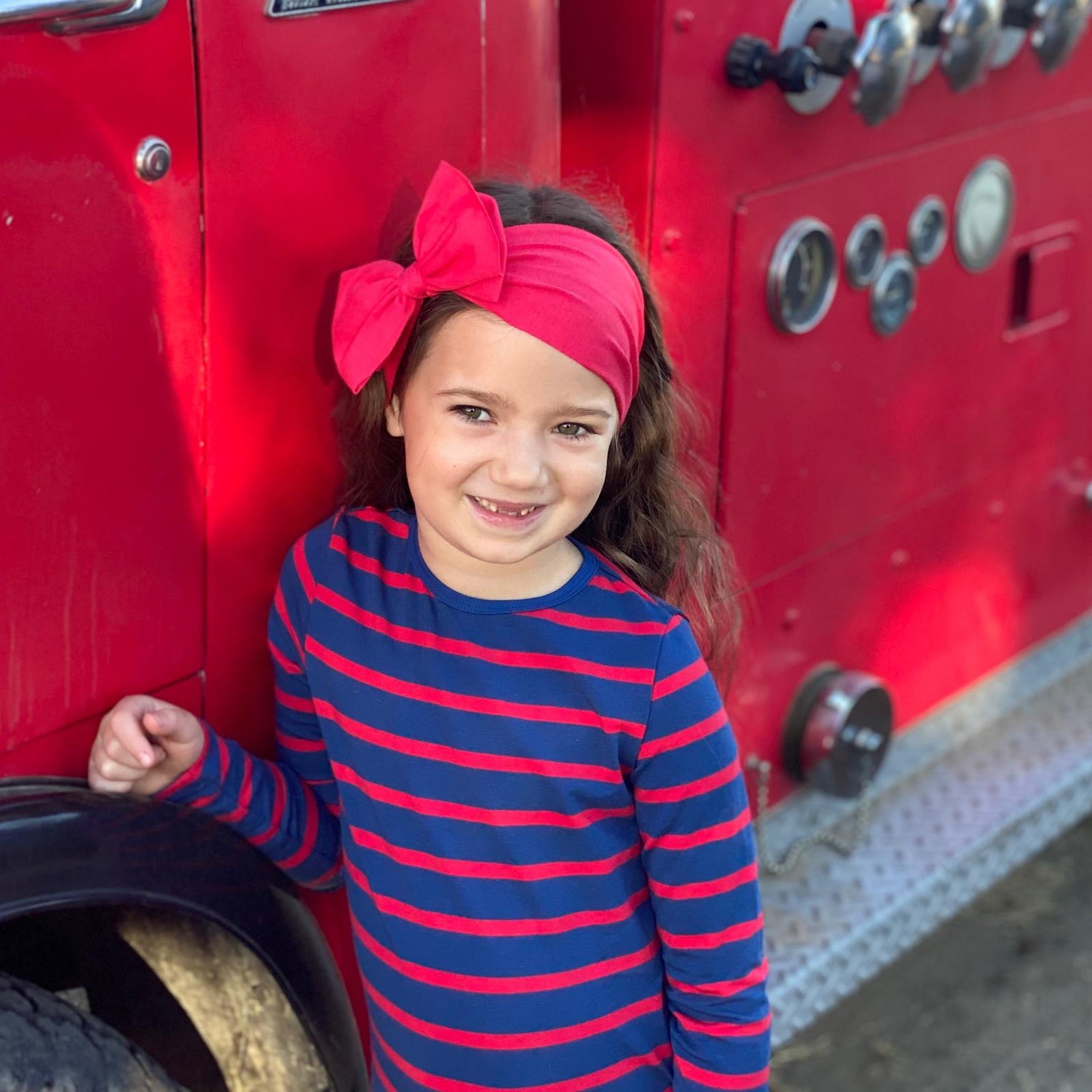 Luxe Mini Wrap with Bow in Flag Red (243101)