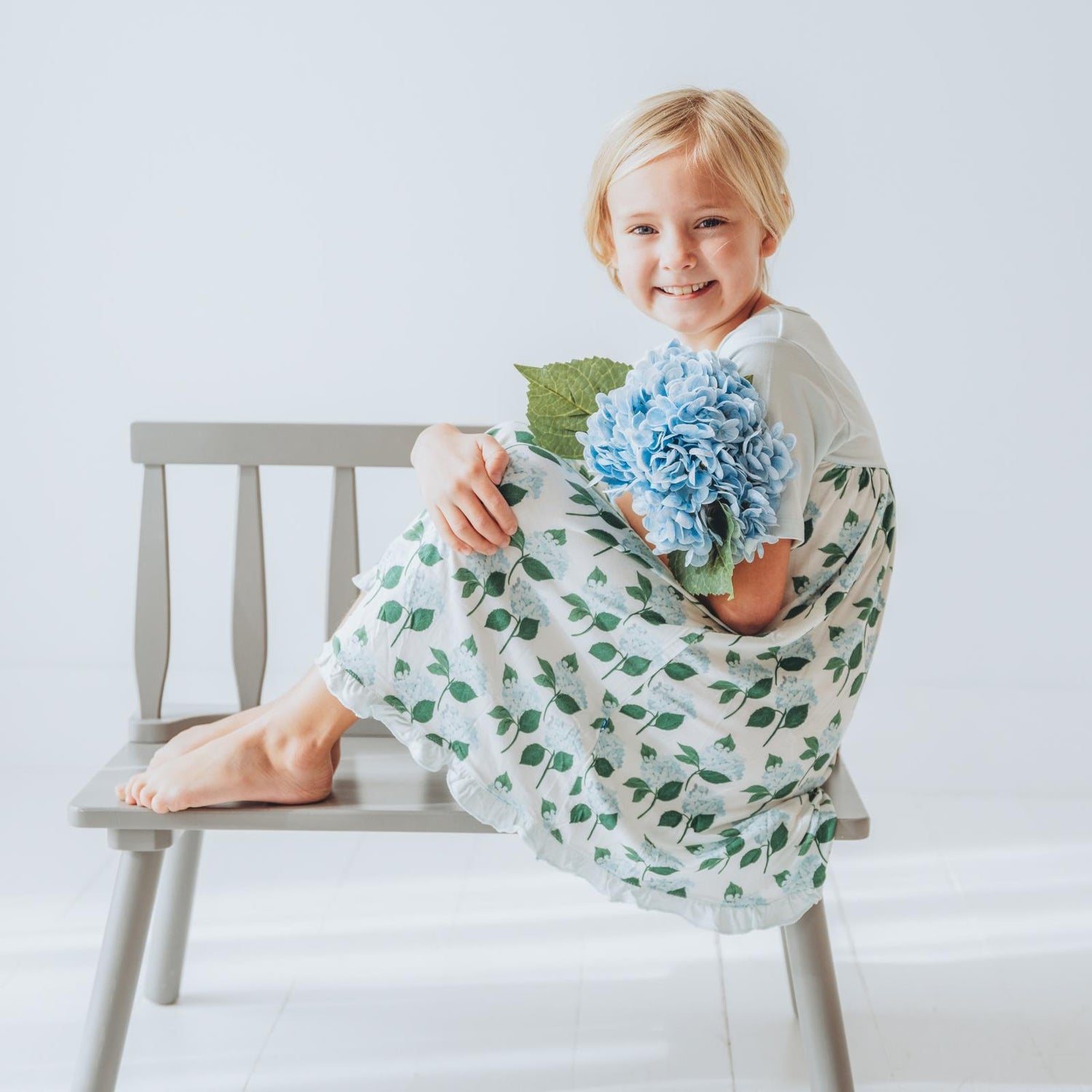 Print Short Sleeve Swing Dress in Hydrangea Bouquet (313619)