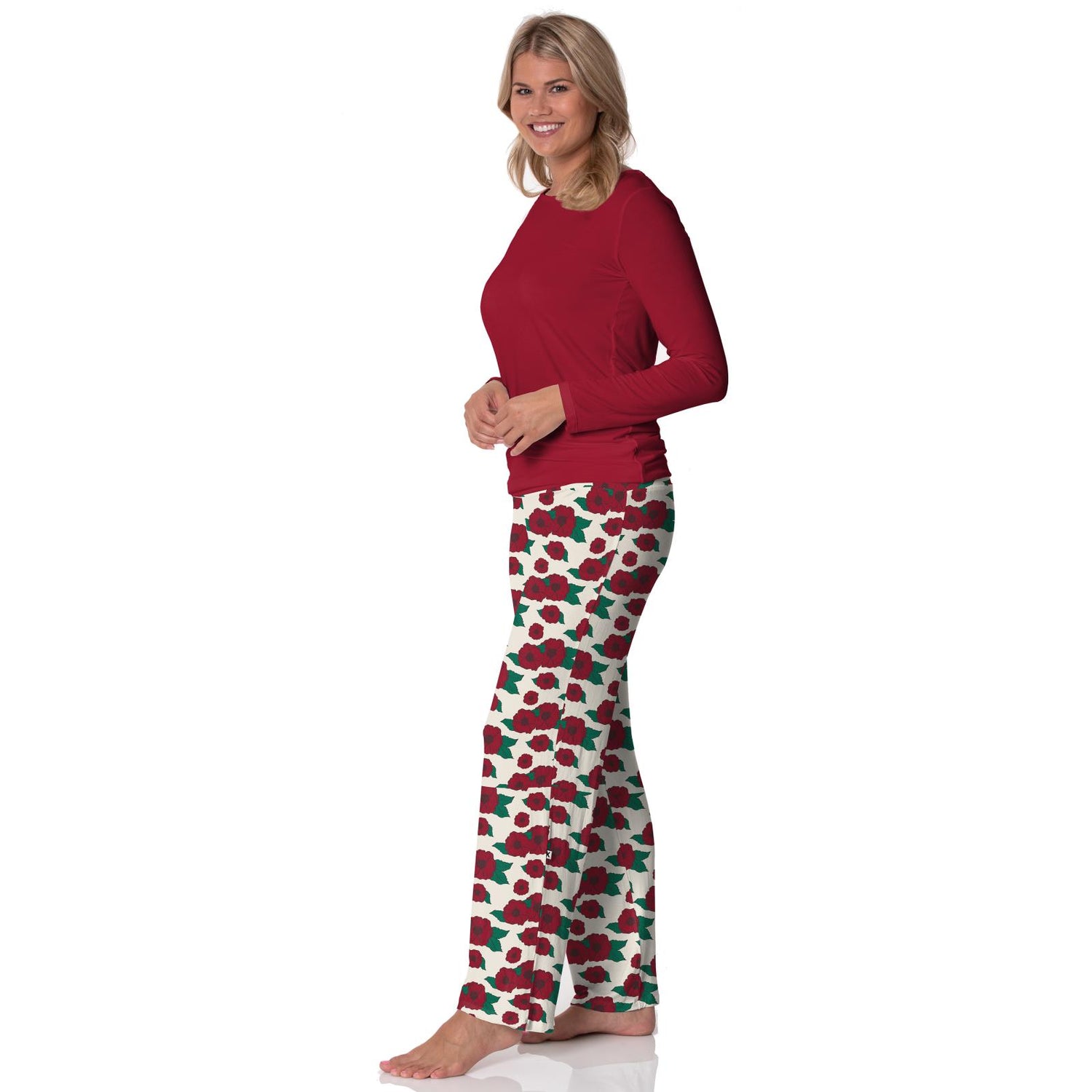 Women's Print Long Sleeve Relaxed Tee & Pajama Pants Set in Holiday Poppies