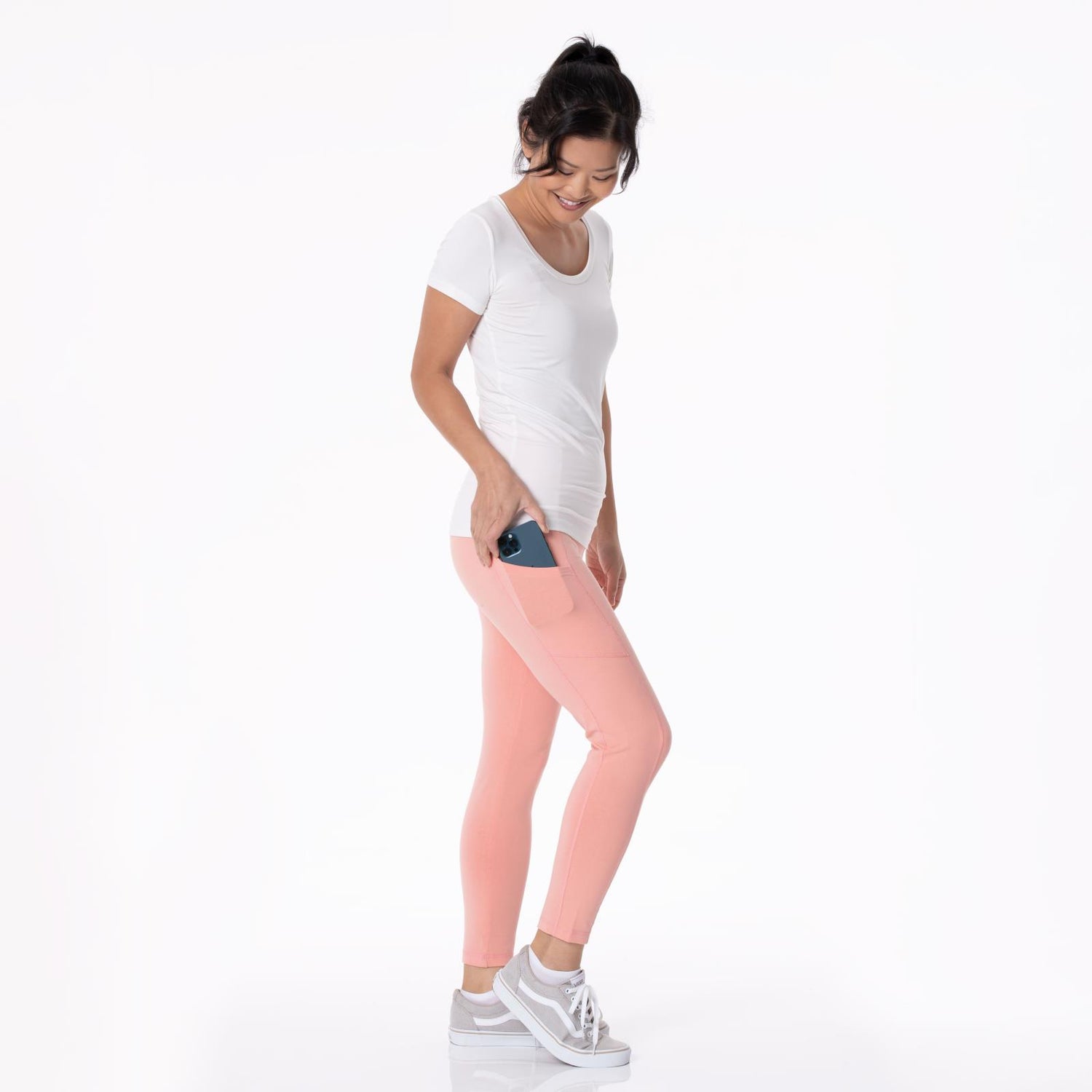Women's Luxe Stretch 7/8 Leggings with Pockets in Blush