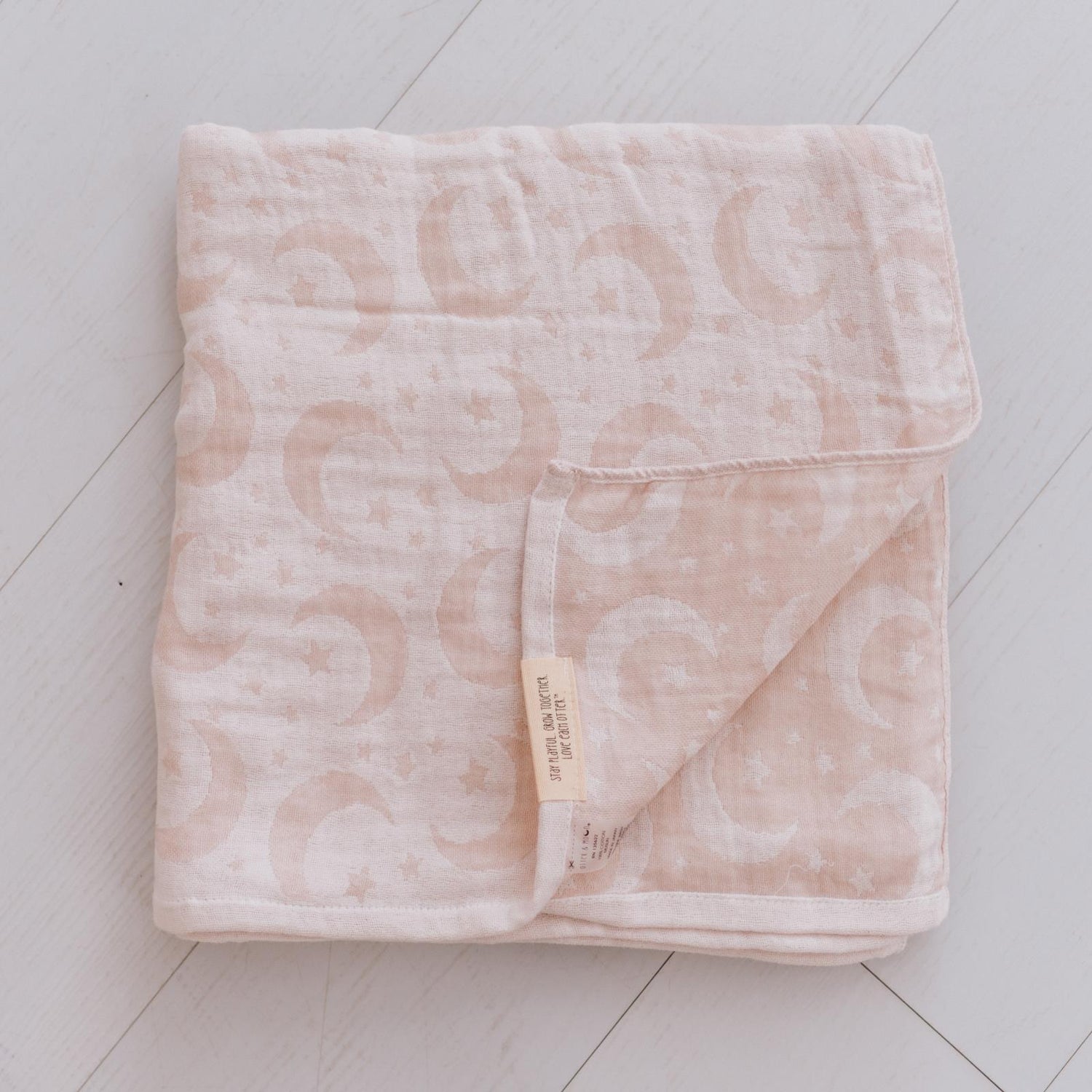 Soft Spun Cotton Jacquard Muslin Swaddle 47 x 47 in Mushroom/Coconut Milk Moon & Stars (360454)