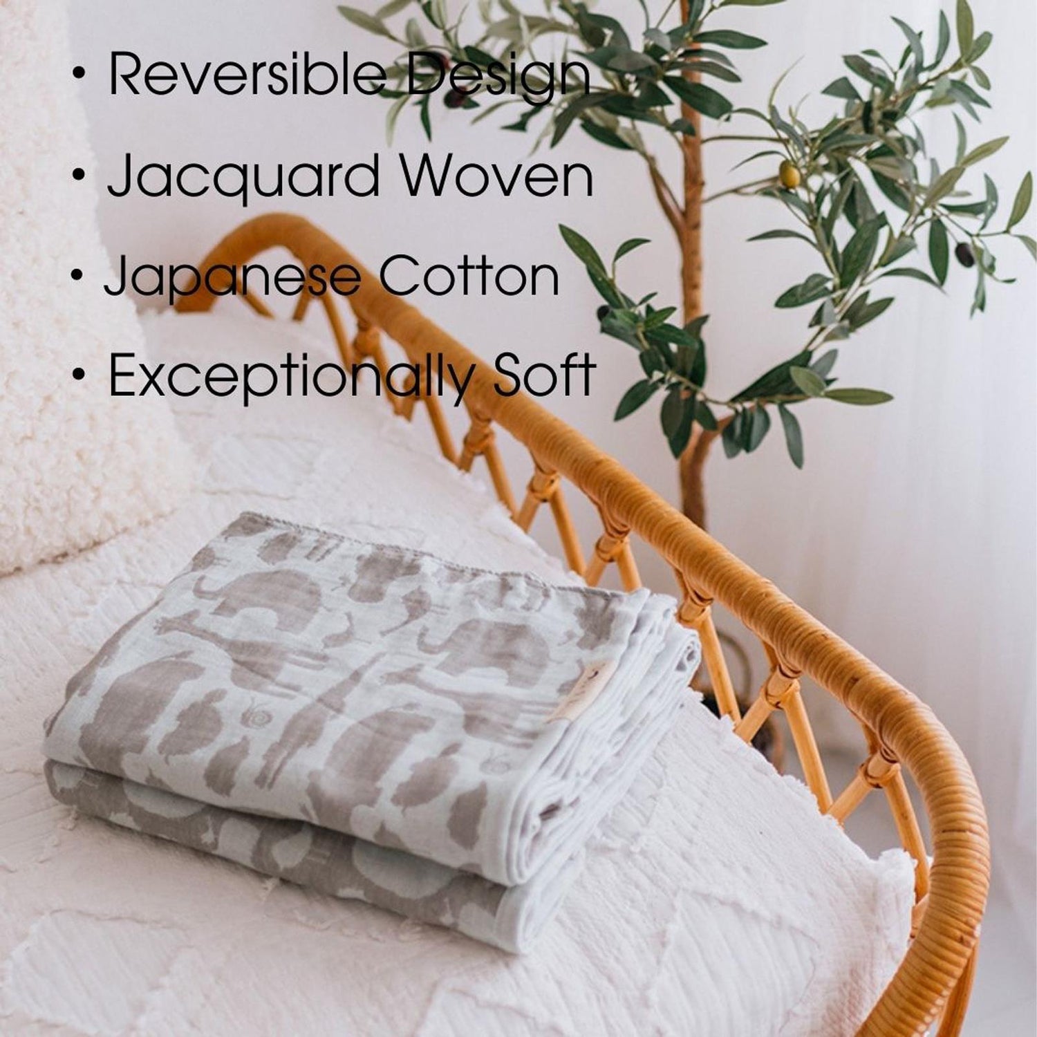 Soft Spun Cotton Jacquard Muslin Swaddle 47 x 47 in Sage/Eucalyptus Multi Animal (360458)