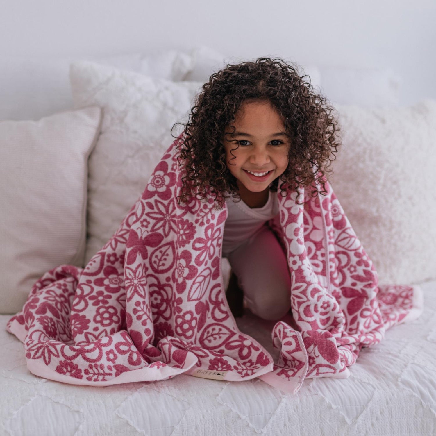 Soft Spun Cotton Jacquard Muslin Blanket 40 x 60 in Fuchsia/Ballet Slipper Butterflies & Blooms (360480)