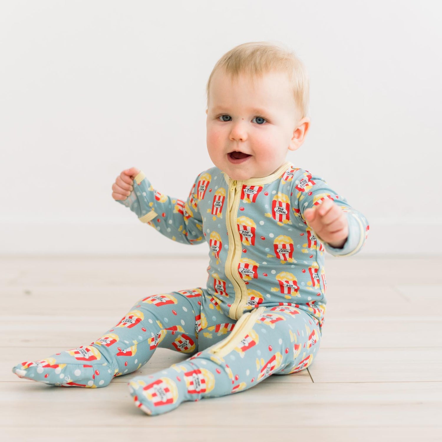 Print Footie with 2 Way Zipper in Stormy Sea Movie Night (368684)