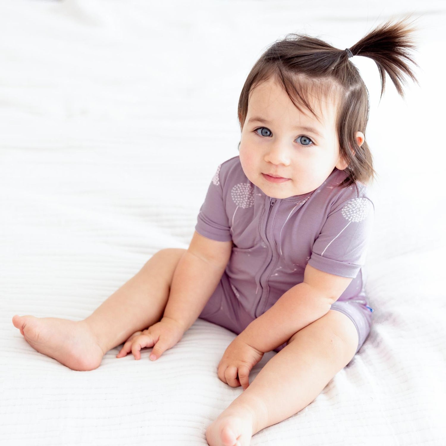 Print Shorty Sleeper with Zipper in Lavender Dandelion Wish (318306)