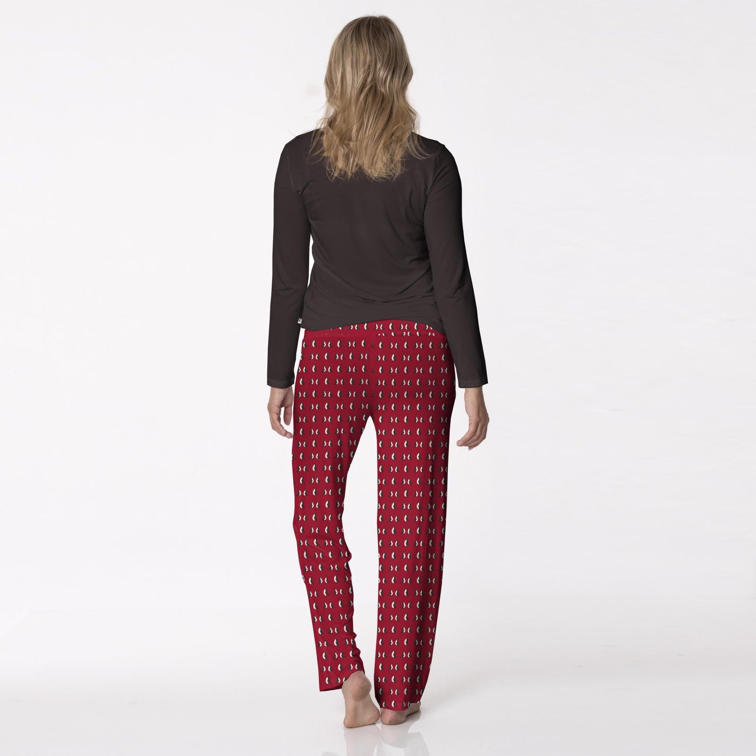 Women's Long Sleeve Loosey Goosey Tee & Pajama Pants Set in Crimson Penguins