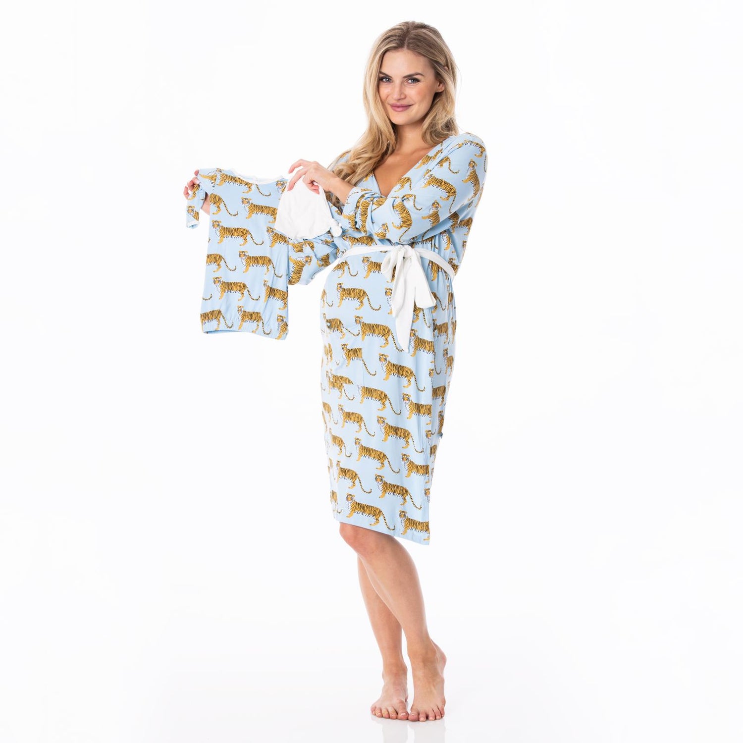 Women's Print Mid Length Lounge Robe & Layette Gown Set in Pond Tiger