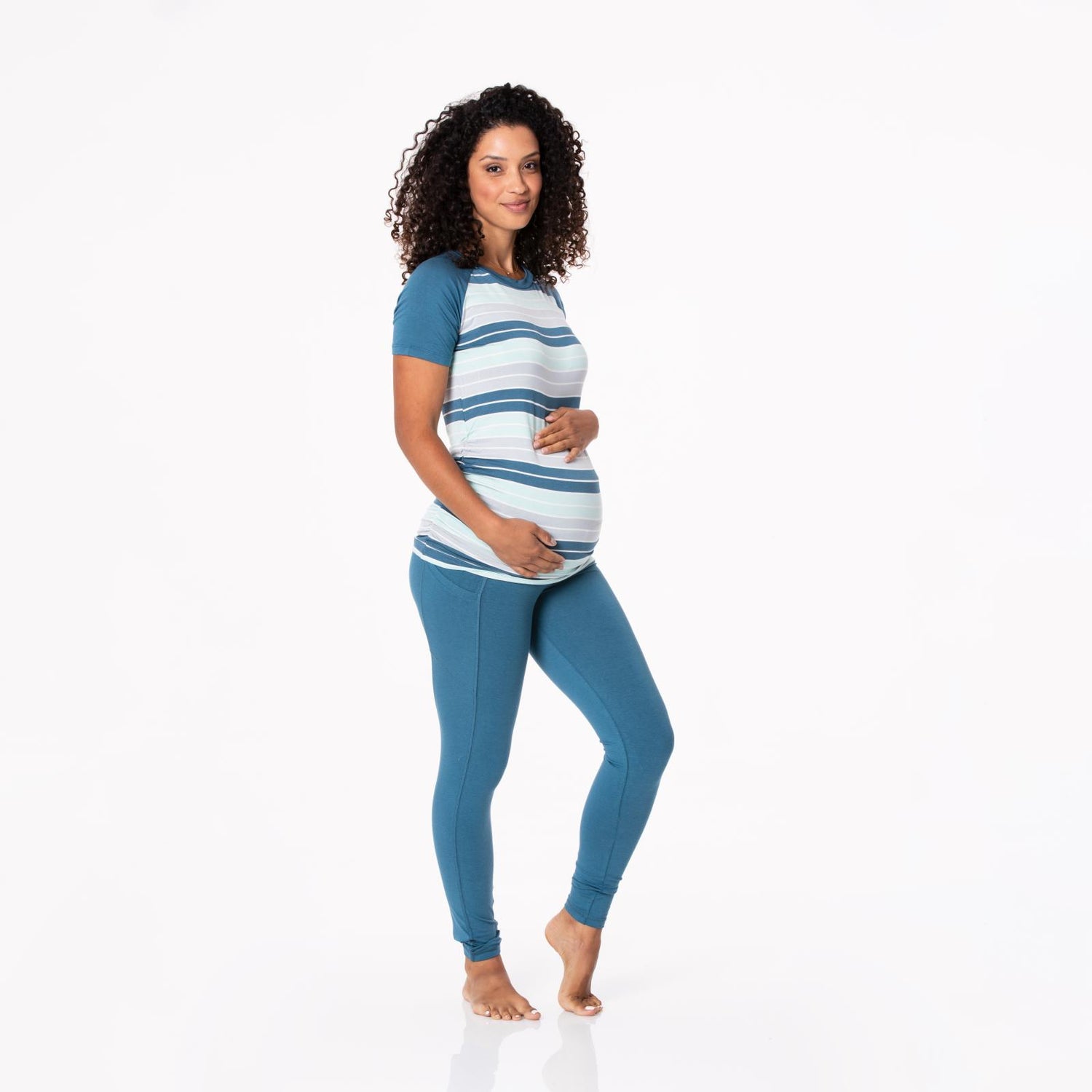 Print Short Sleeve Raglan Maternity Tee in Sport Stripe