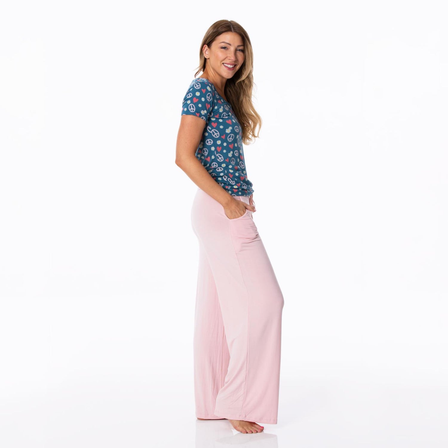 Women's Solid Lounge Pants in Baby Rose