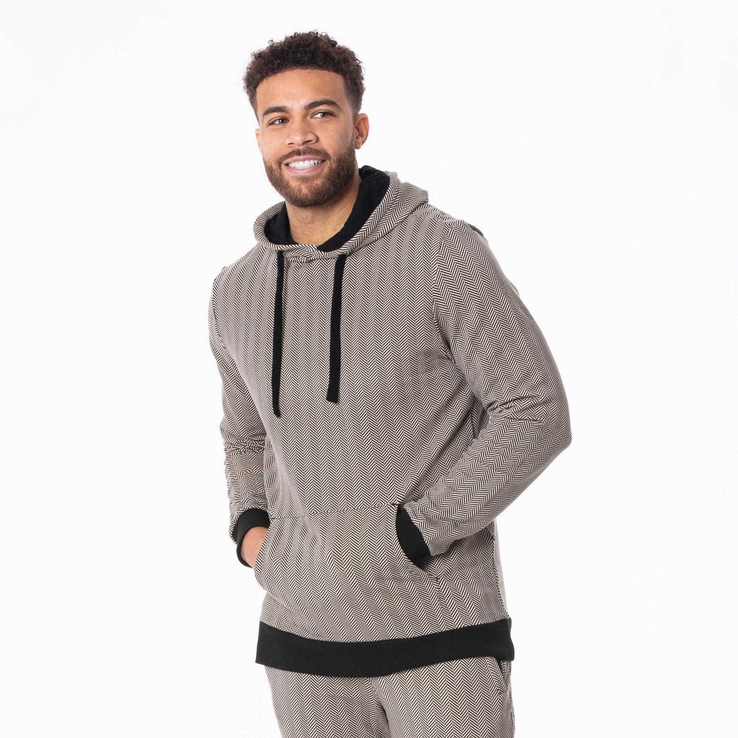 Men's Print Fleece Kangaroo Pocket Pullover in Herringbone