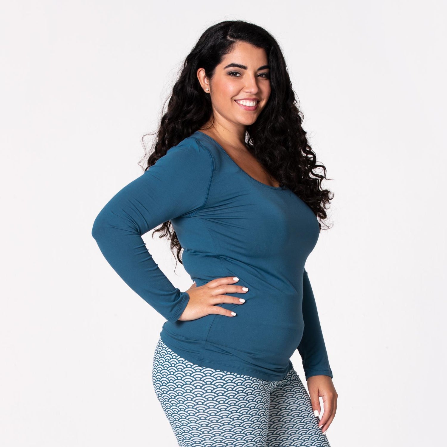 Women's Long Sleeve Scoop Neck Tee in Deep Sea