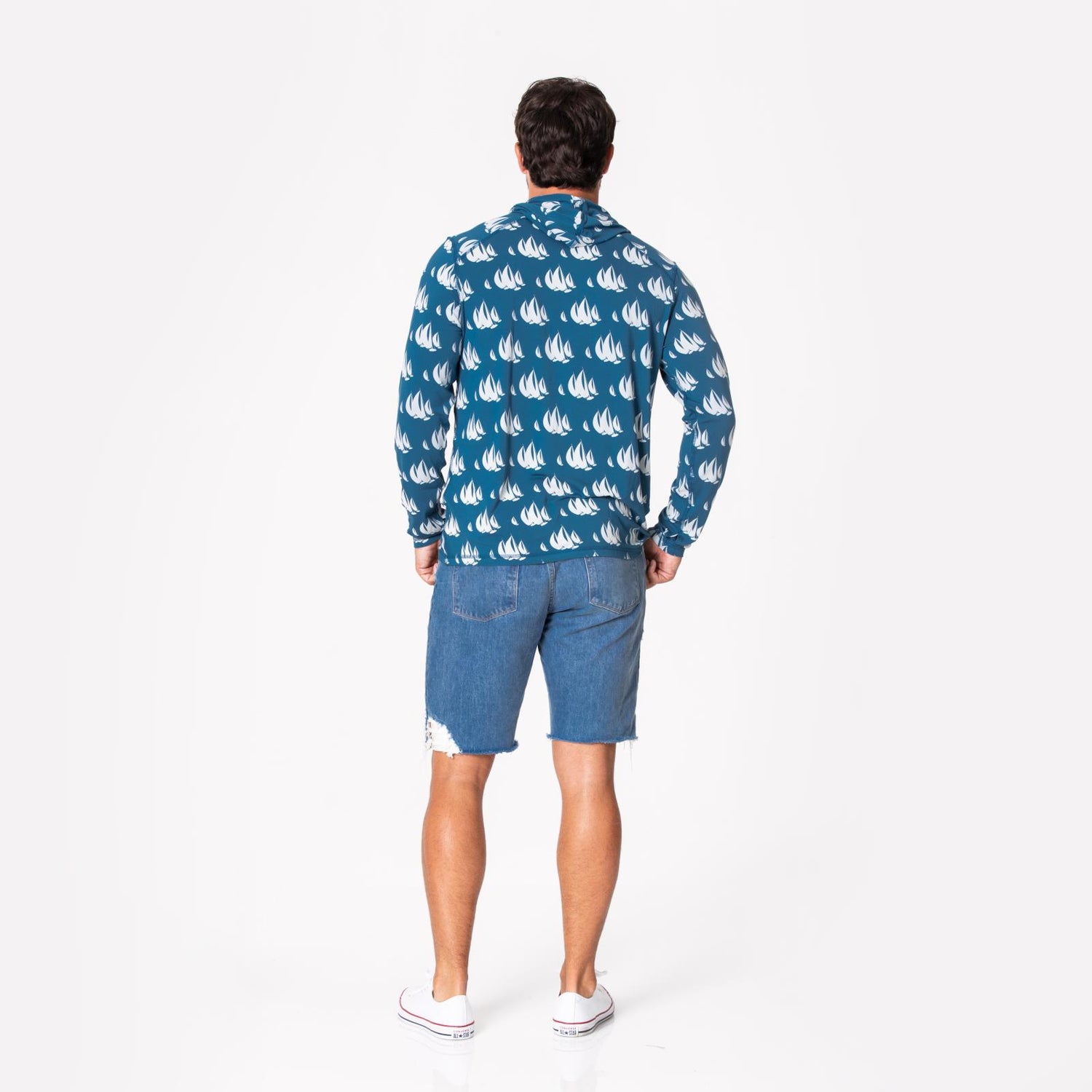 Men's Print Long Sleeve Hooded Tee in Deep Sea Sailboat Race