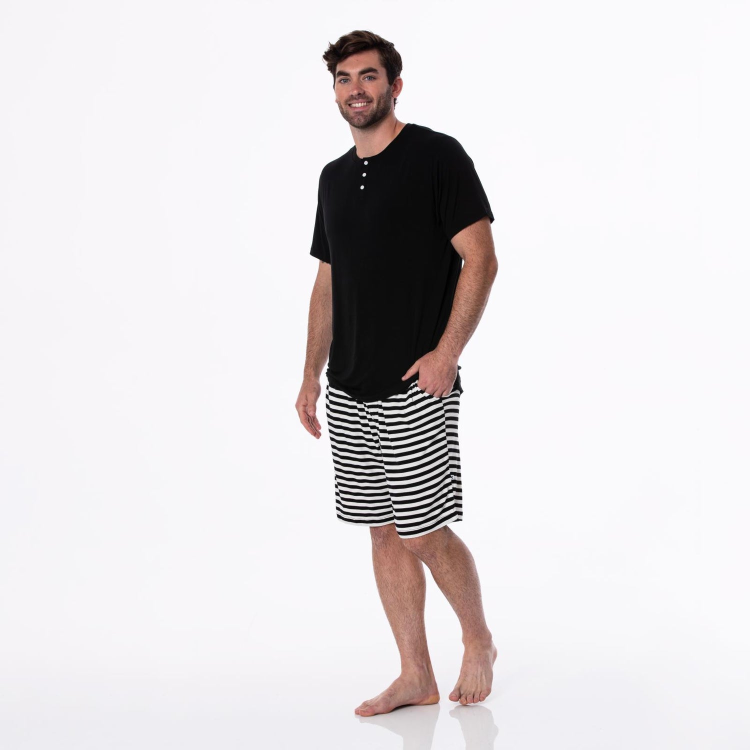 Men's Solid Short Sleeve Henley in Midnight